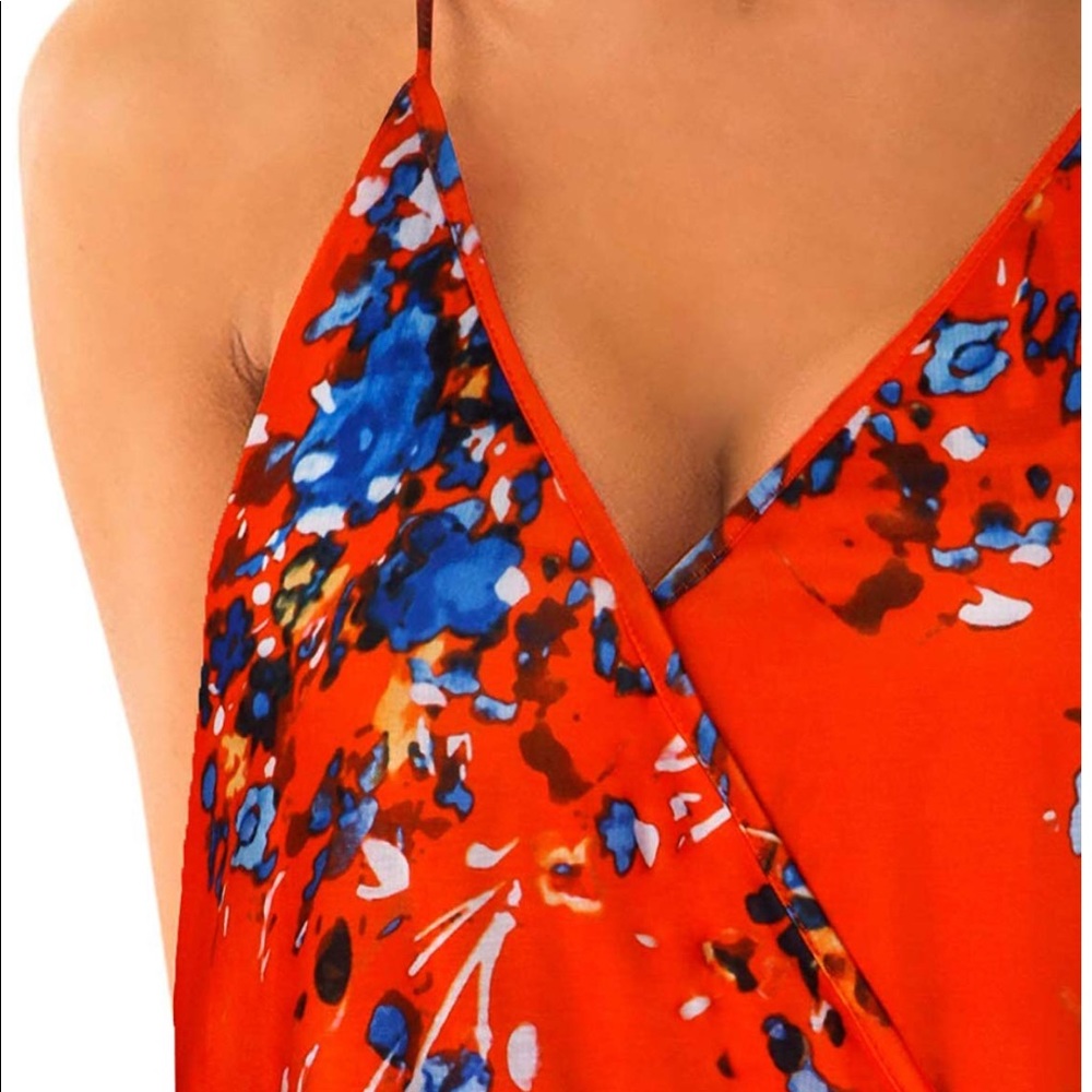 Cute tank top! - Picture 2 of 3